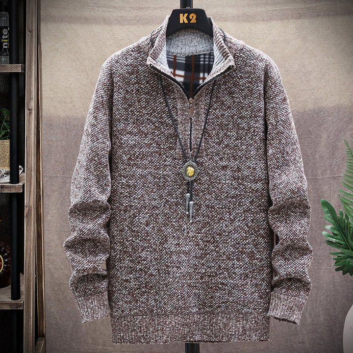 Herren modischer Strickpullover mit halbem Reißverschluss und unterschiedlichen Texturen Echoarchiv