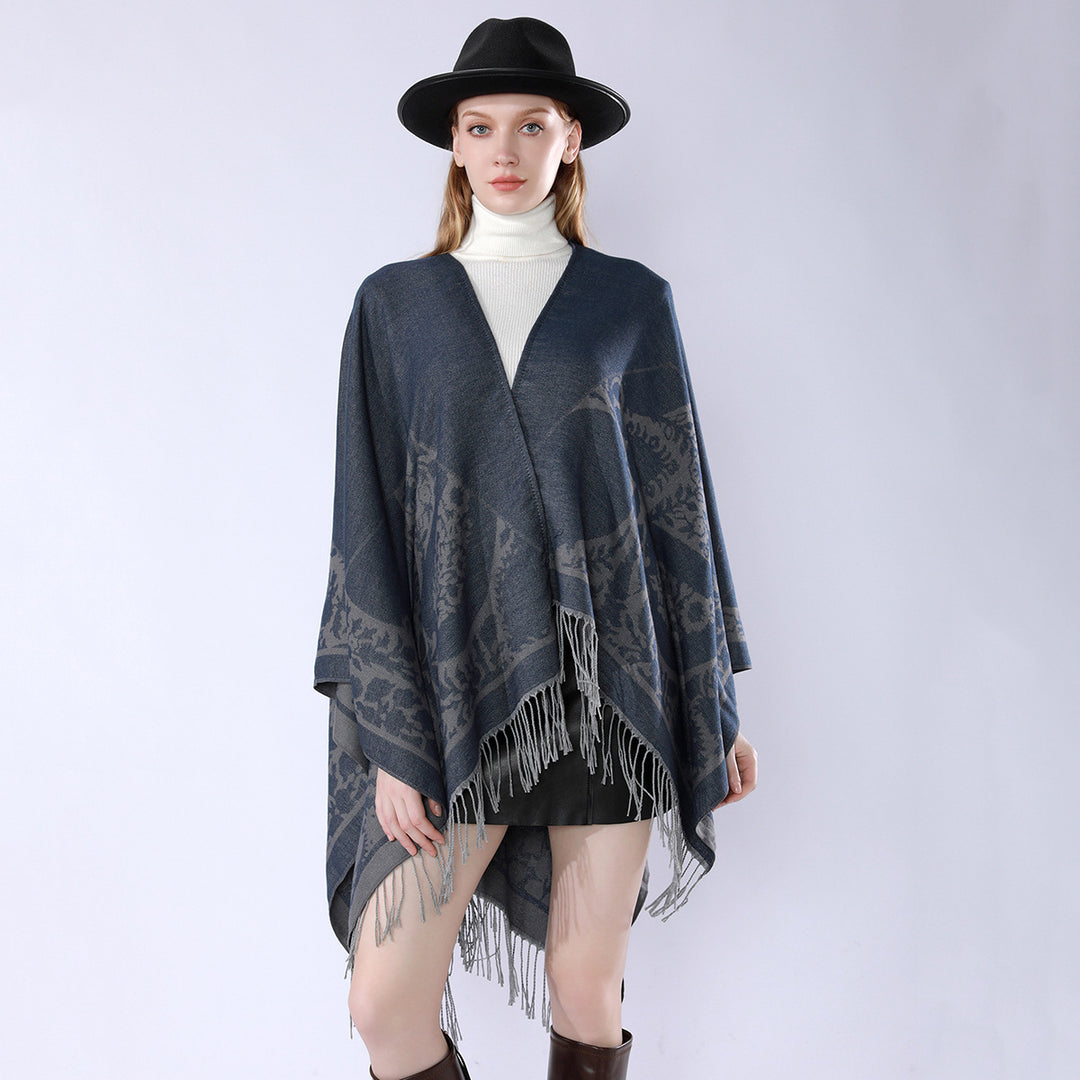 Damen Wendbarer Feinstrick-Poncho mit Jacquardmuster und Fransensaum Echo Archiv