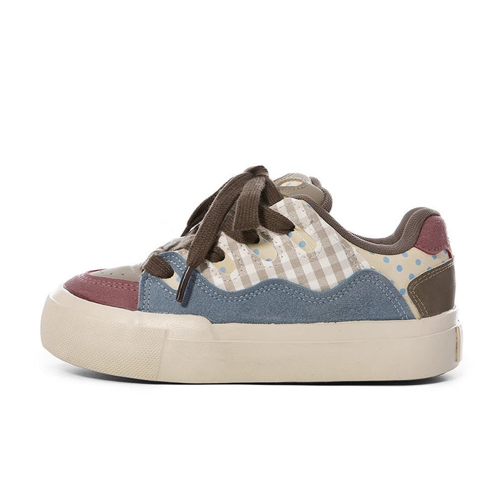 Damen Verspielte Freizeit Sneakers mit kuscheligen Tierdetails Echo Archiv
