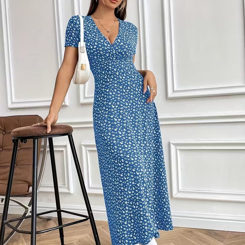 Damen Maxikleid mit vorteilhaftem V-Ausschnitt und floralem Muster Echo Archiv