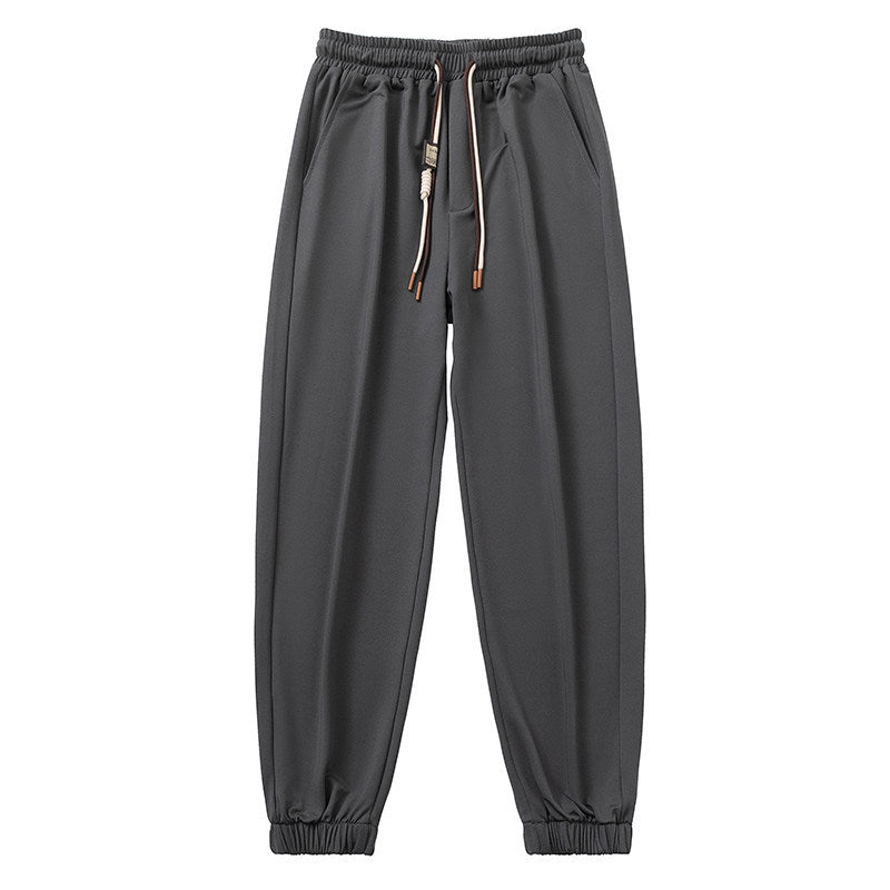 Herren Komfort-Jogginghose mit nachhaltigem Interlock-Stretch, verdeckten Eingrifftaschen & elastischen Knöchelbündchen Echo Archiv