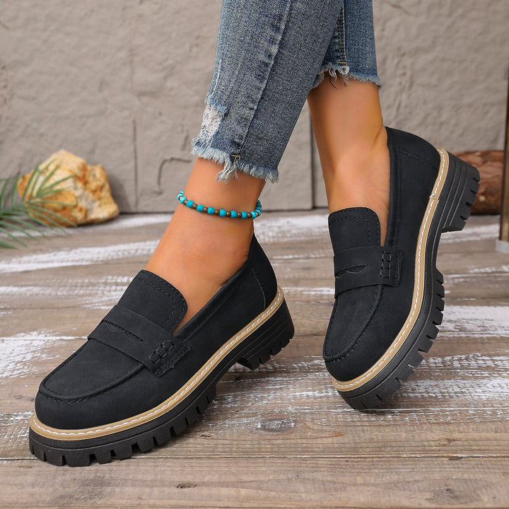 Damen lässiger Chunky-Loafer mit grober Profilsohle gepolstertem Komfortfußbett und dekorativem Steg Echo Archiv