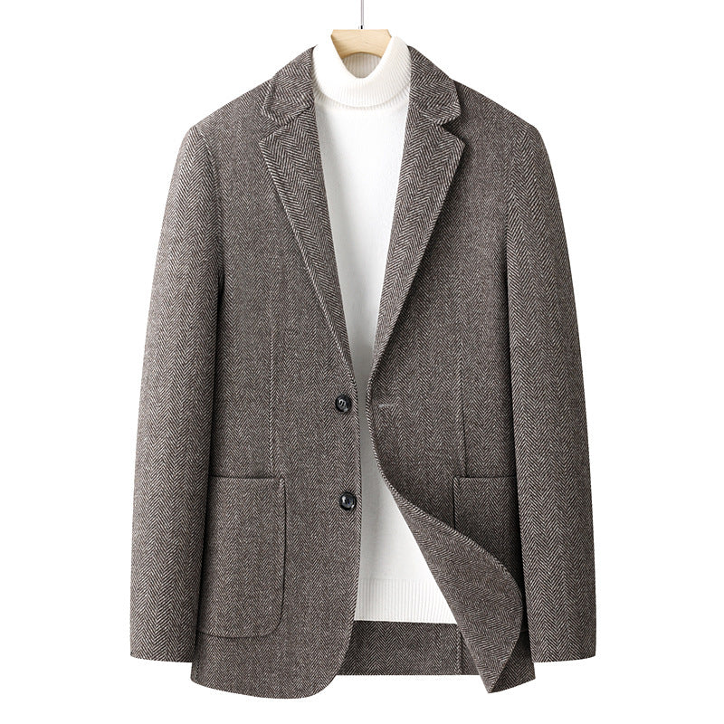 Herren Fischgrät-Wollblazer mit Reverskragen und aufgesetzten Taschen Echoarchiv