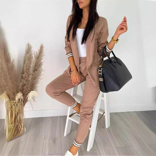 Damen nan sportlich-elegantes Blazer-Jogginghose Zweiteiler mit elastischem Bund und Bündchen Echo Archiv