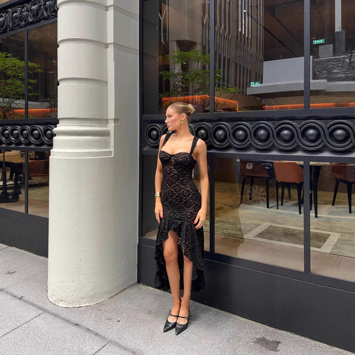 Damen Spitzenmaxikleid mit tiefem Schlitz und Detailverzierungen Echo Archiv