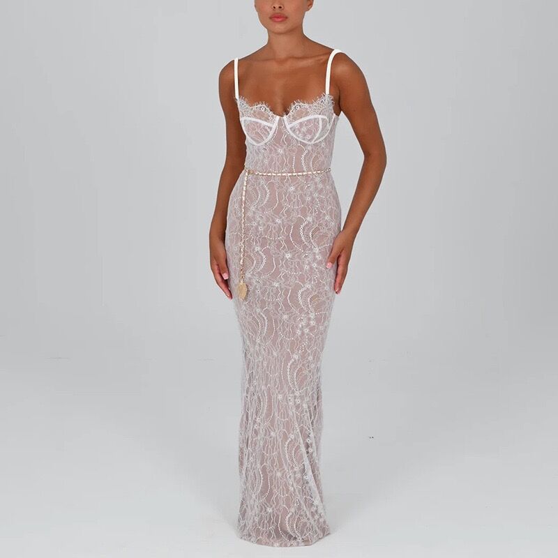 Damen Spitzenmaxikleid mit verführerischem Lingerie-Look und elegantem Akzent Echo Archiv