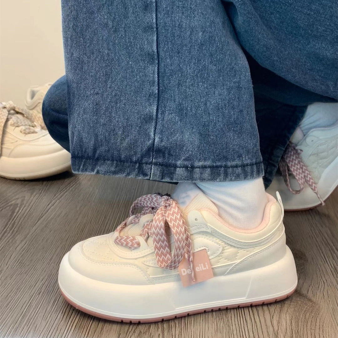 Damen Sportliche Sneaker mit modischem Obermaterial und innovativem Schnürdesign Echo Archiv