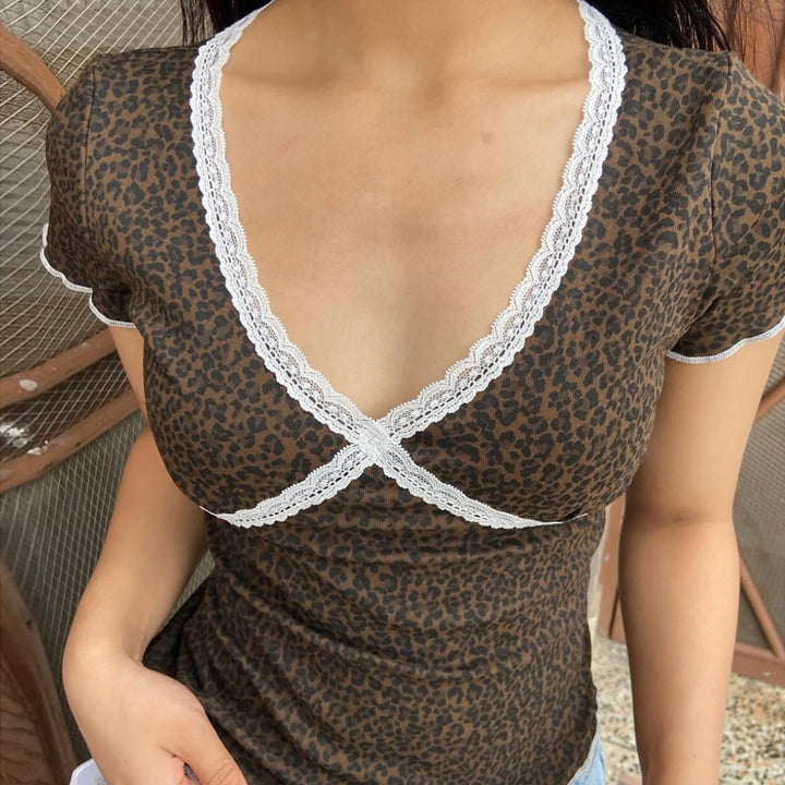 Damen Oberteil mit Leopardenmuster und Spitzendetails Echo Archiv