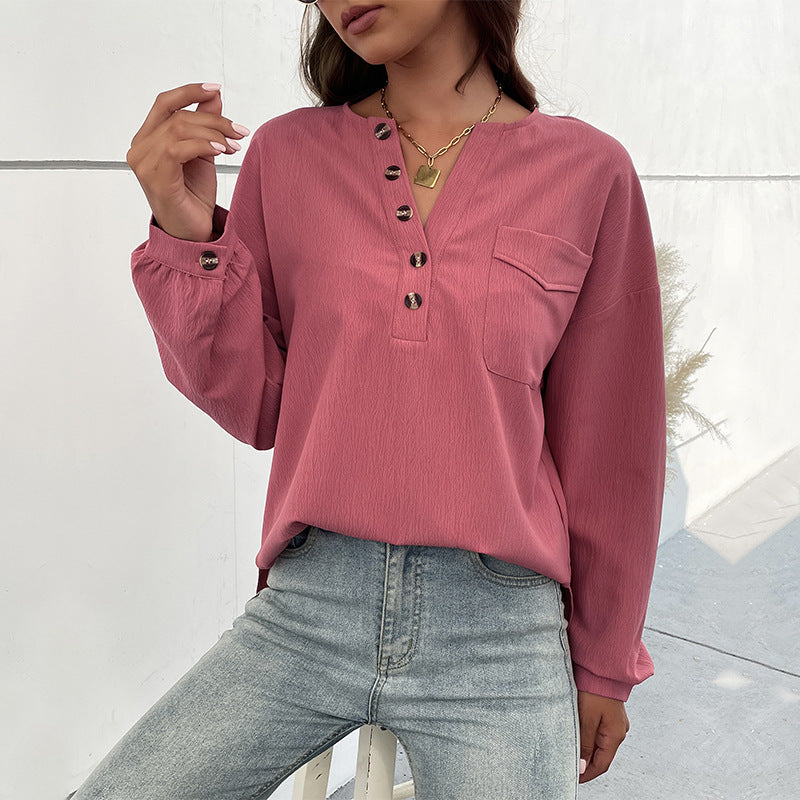 Damen Texturiertes Henley-Blusenshirt mit Knopfleiste und Brusttasche Echoarchiv