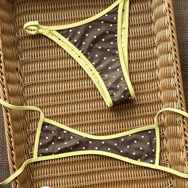 Damen Modischer Slip-Bikini mit trendigen Pünktchen Echo Archiv