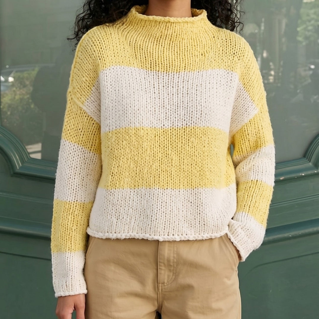 Damen Grobgestrickter Cropped-Pullover mit Stehkragen und überschnittenen Ärmeln Echoarchiv