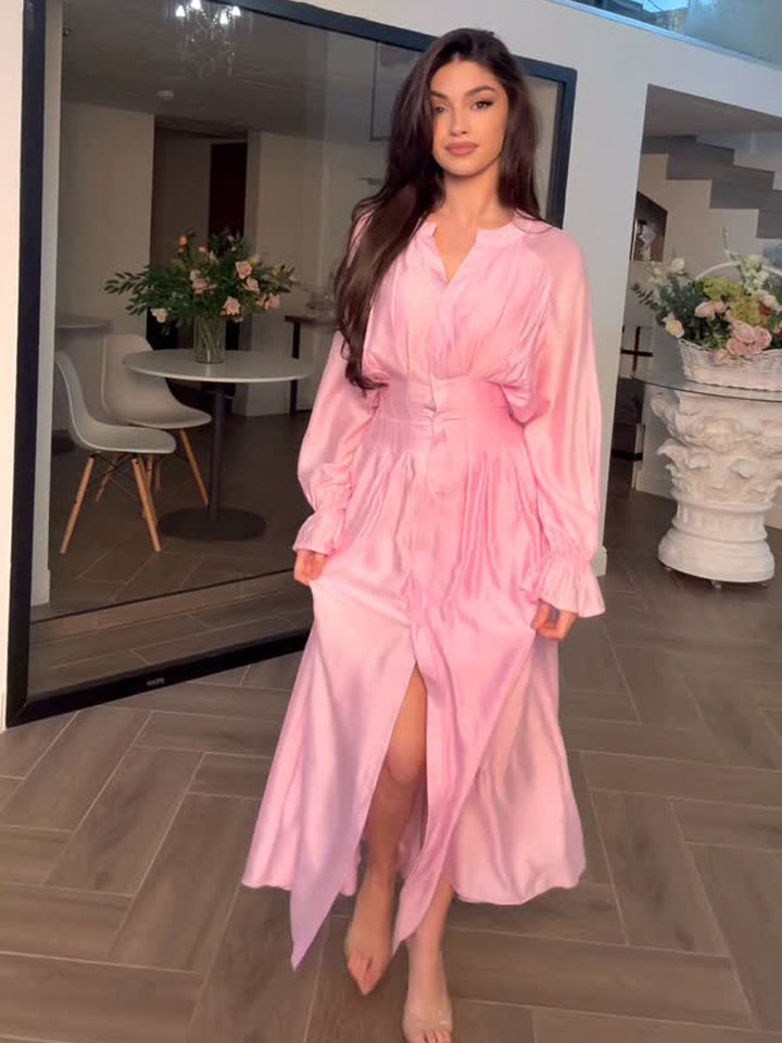 Damen Maxikleid aus Satin mit taillierter Raffung, Stehkragen und vorderem Schlitz Echoarchiv