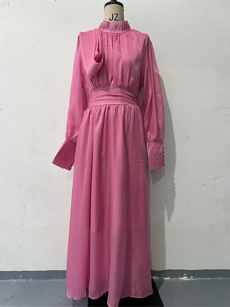 Damen Elegantes Chiffon-Maxikleid mit tailliertem Wickelbund, Stehkragen und langen Puffärmeln Echo Archiv