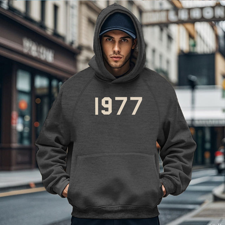Herren Gemütlicher Kapuzenpullover mit ausgefallenem Design und praktischen Taschen Echoarchiv