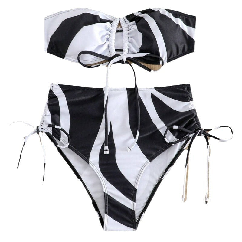 Damen Bandeau-Bikini mit verstellbaren Schnürdetails und modischem Muster Echo Archiv