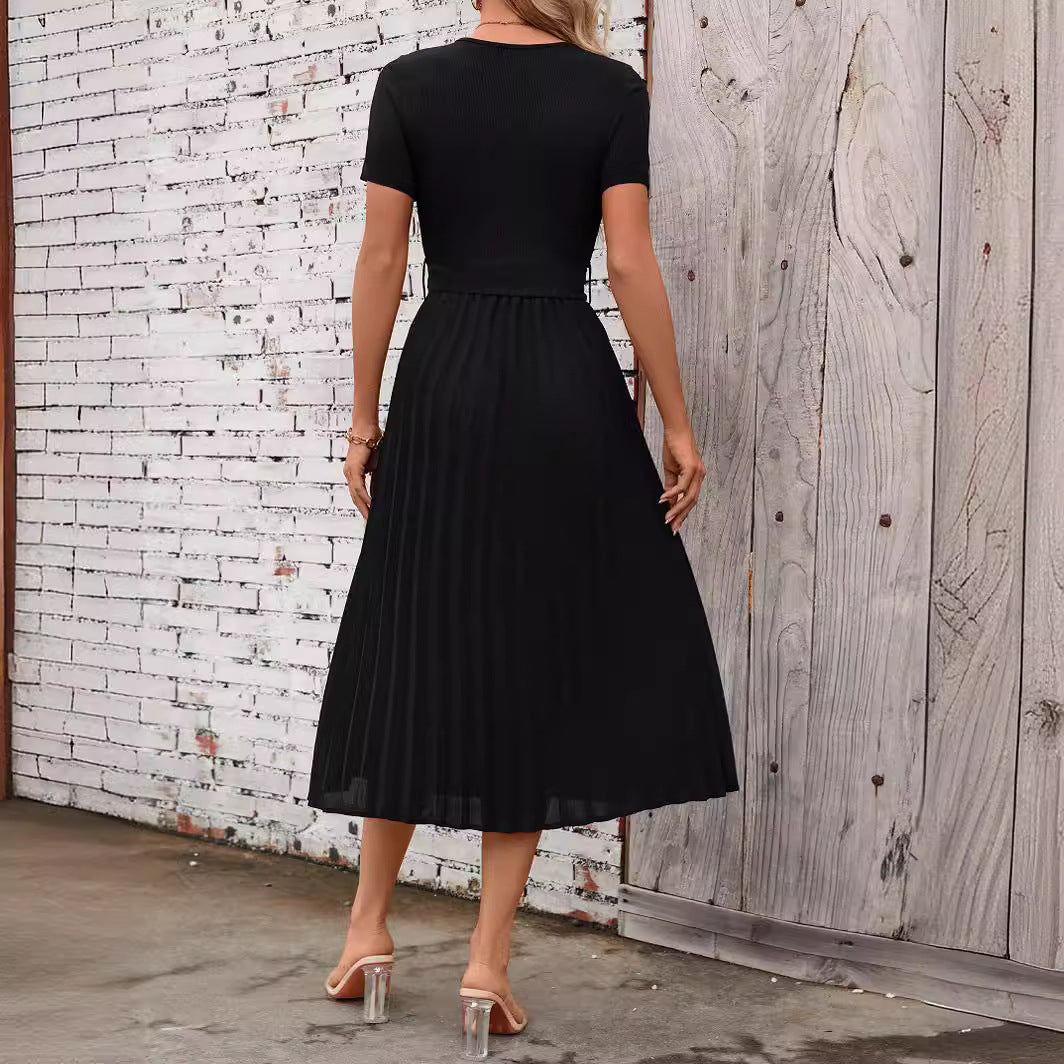Damen Elegantes Midikleid mit tailliertem Design und schwingendem Rock Echo Archiv