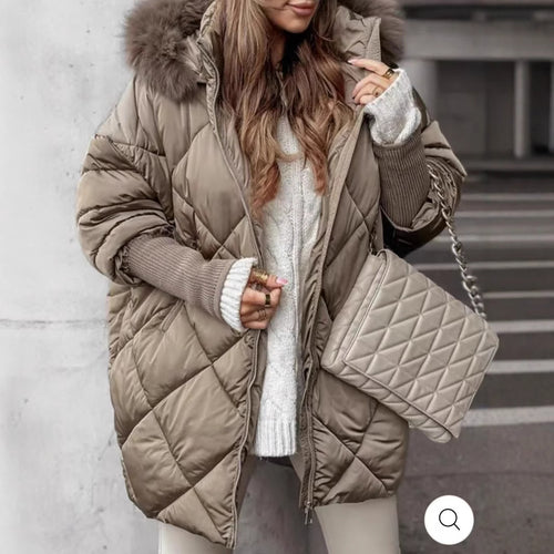 Damen nan weit geschnittener gesteppter Winterparka mit Kapuze Kunstpelzbesatz und Rippbündchen Echo Archiv