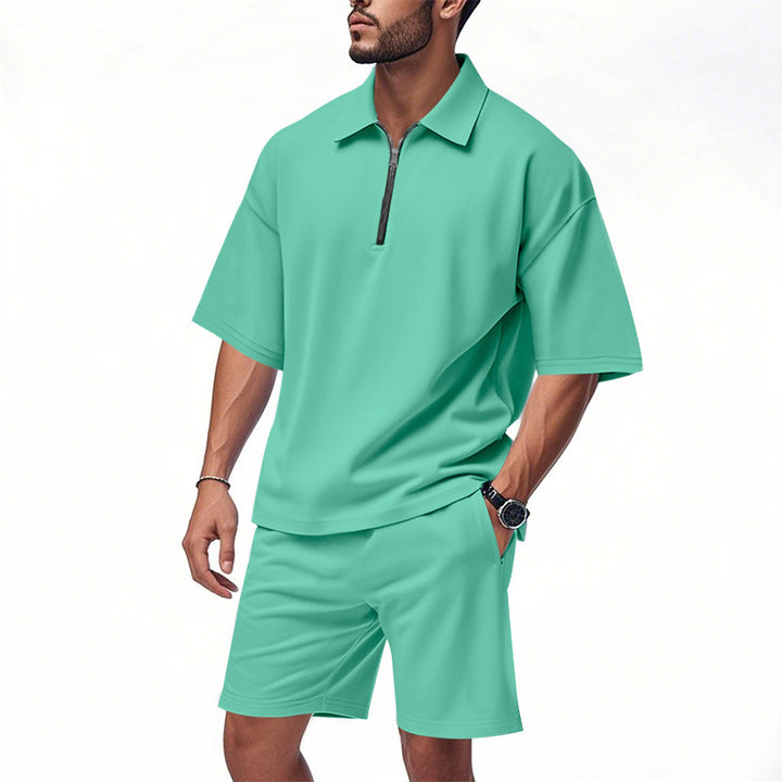 Herren lässiges Sport-Set mit kurzem Oberteil und praktischen Shorts Echoarchiv