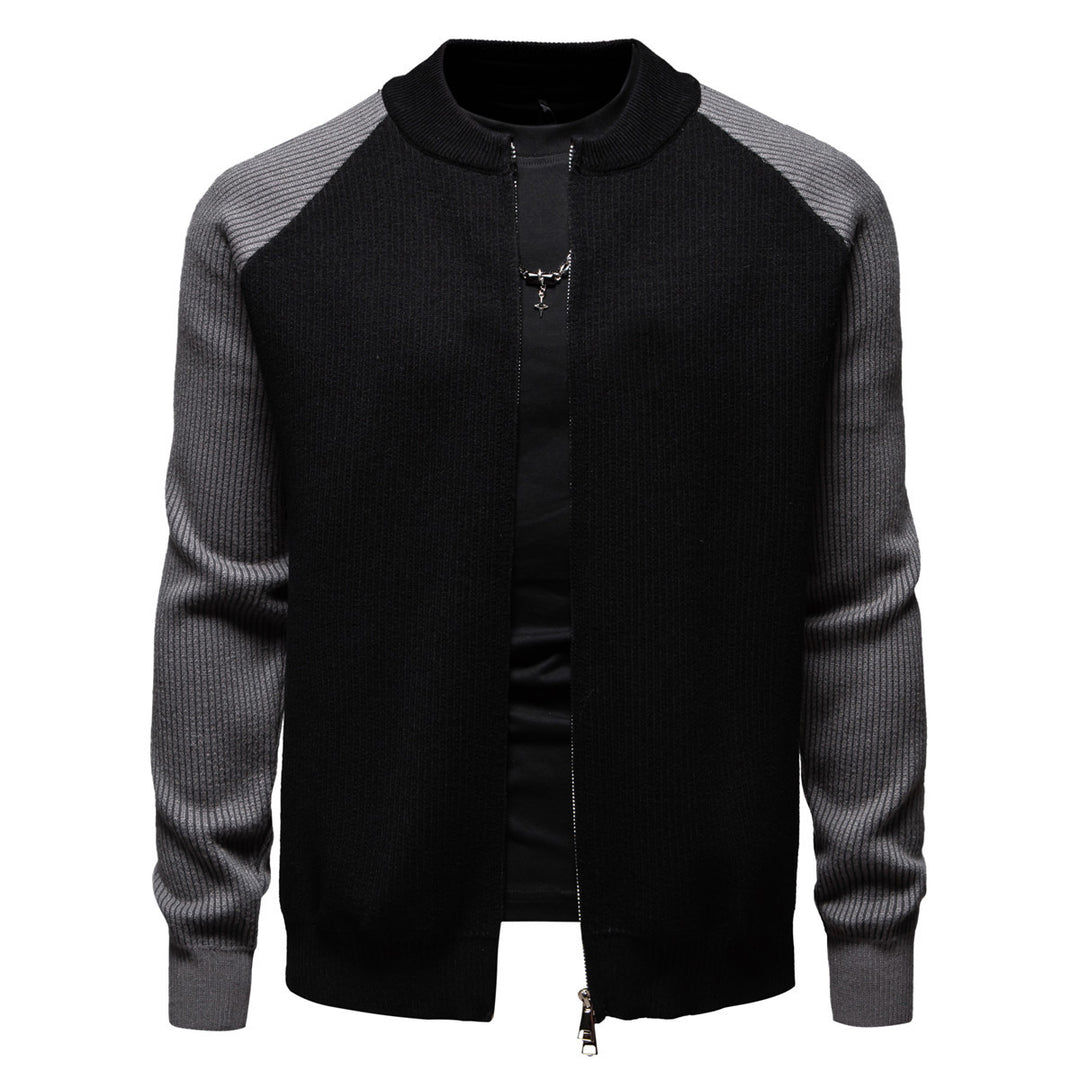 Herren modische Strickjacke mit durchgehendem Reißverschluss und kontrastierenden Ärmelstrukturen Echoarchiv