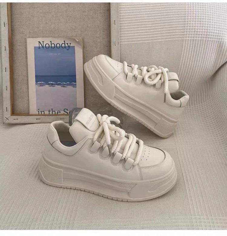 Damen Sneakers mit robustem Design und dämpfender Laufsohle Echo Archiv