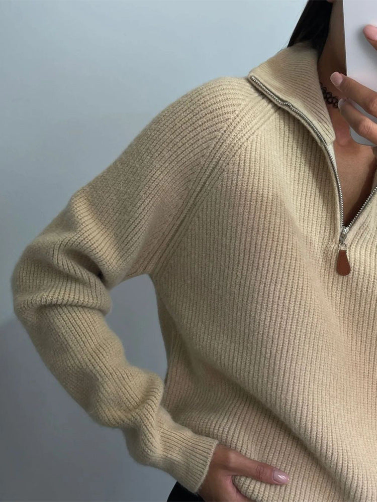Damen Gerippter Wollmix-Pullover mit halbem Reißverschluss und weitem Stehkragen Echoarchiv