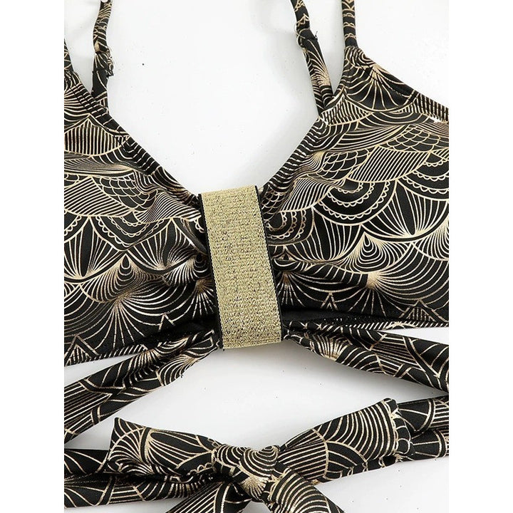 Damen Triangel-Bikini mit glamourösem Wickel-Design und eleganten Akzenten Echo Archiv
