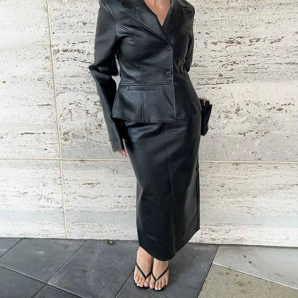 Damen Taillierter Blazer aus Lederimitat mit Wiener Nähten und Reverskragen Echoarchiv
