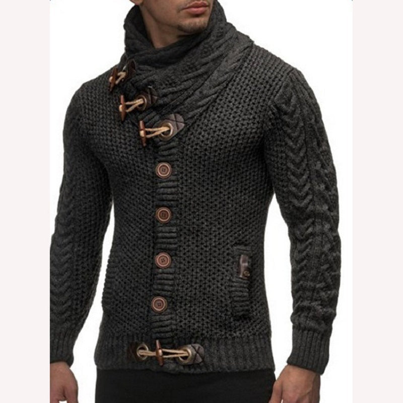 Herren Grobstrickpullover mit Schalkragen und Knopfdetail Echoarchiv