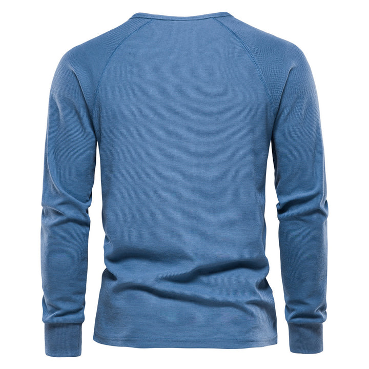 Herren Langarm-Henley-Shirt mit strukturierter Oberfläche und modischer Knopfleiste Echoarchiv