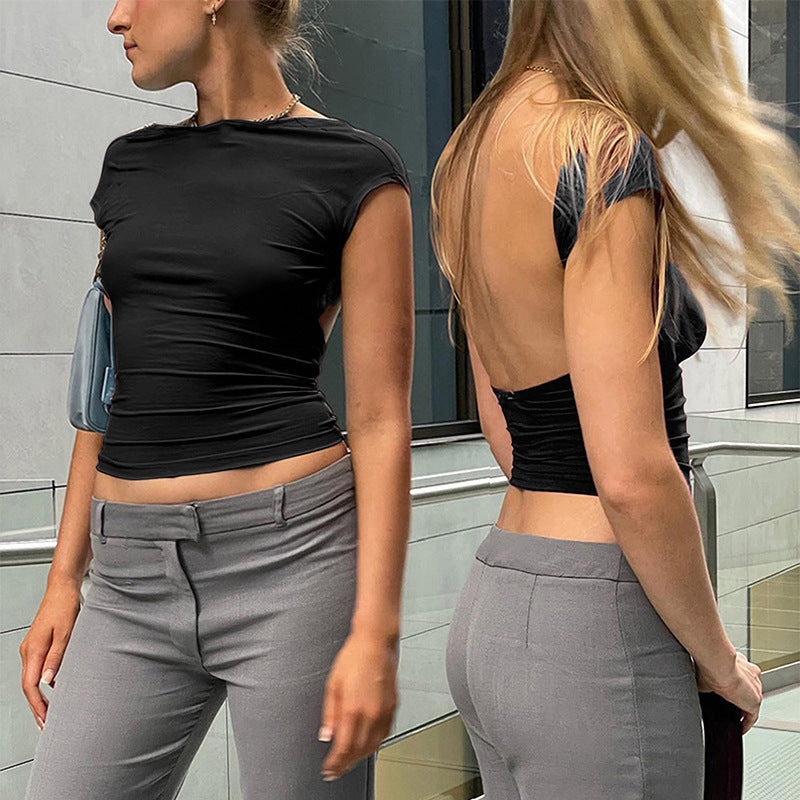 Damen Crop-Top mit weitem Ausschnitt und figurbetonter Passform Echo Archiv