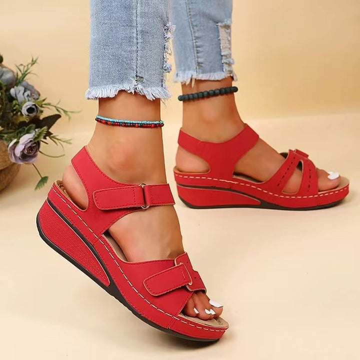 Damen Komfort-Sandalen mit verstellbaren Klett- und Schnallenriemen sowie ergonomischem Fußbett Echo Archiv