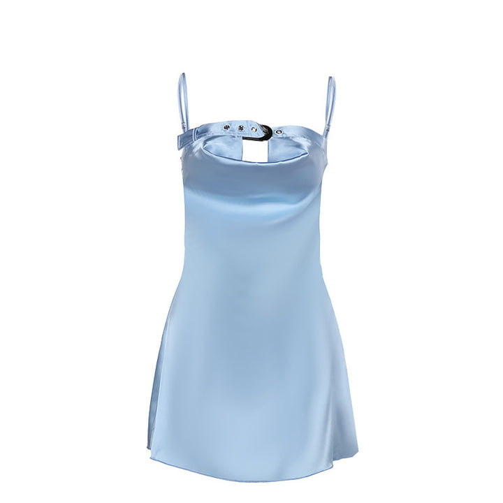 Damen elegantes Satin-Kleid mit verstellbaren Trägern und exklusivem Ausschnitt Echo Archiv