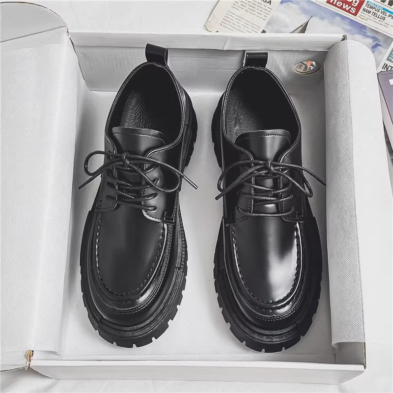 DamenEchoarchivrne Schnürschuhe mit robustem Profil und trendigem Design Echoarchiv