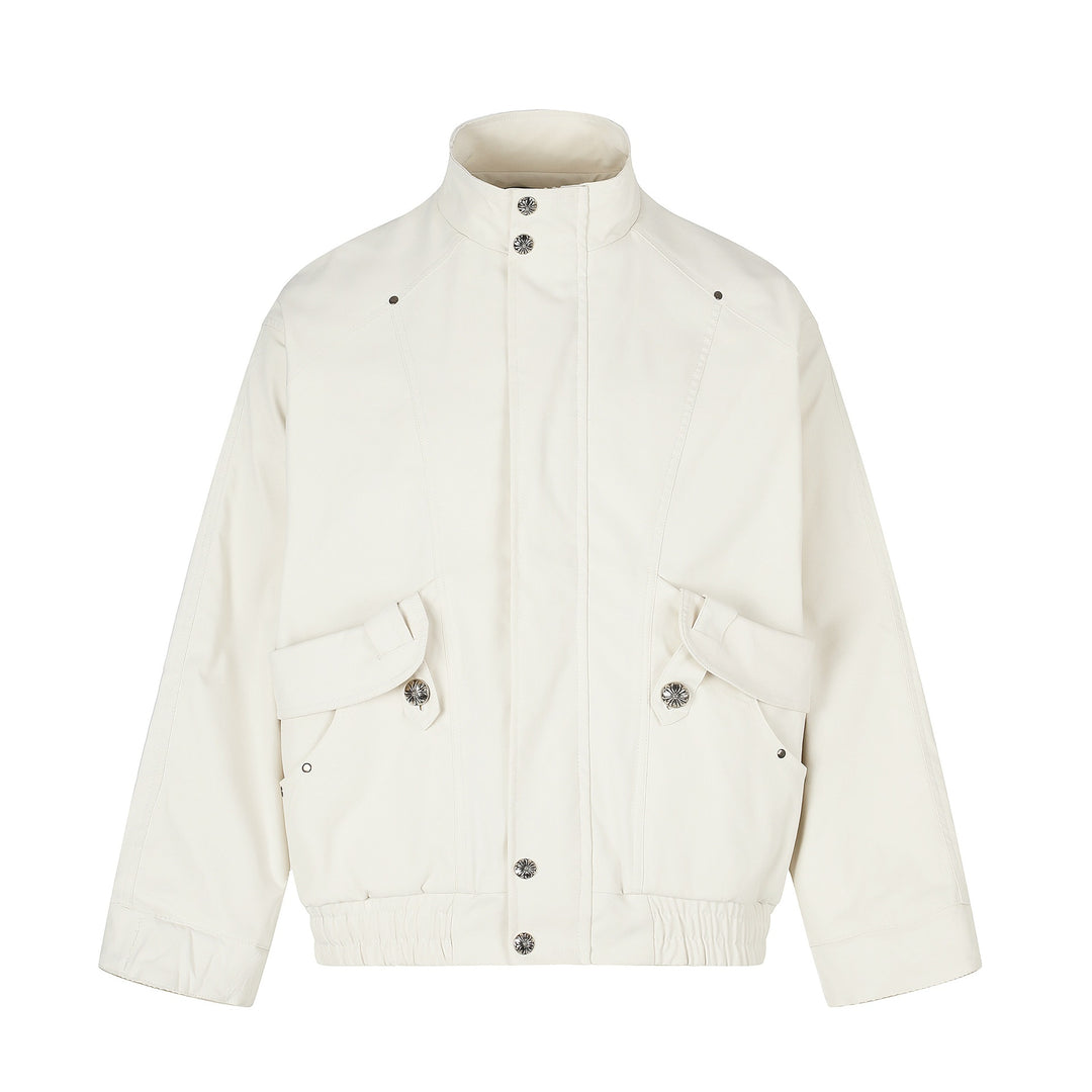 Damen Kurzer Boxy‑Bomber mit hohem Funnelkragen, Utility‑Pattentaschen und elastischem Saum Echoarchiv
