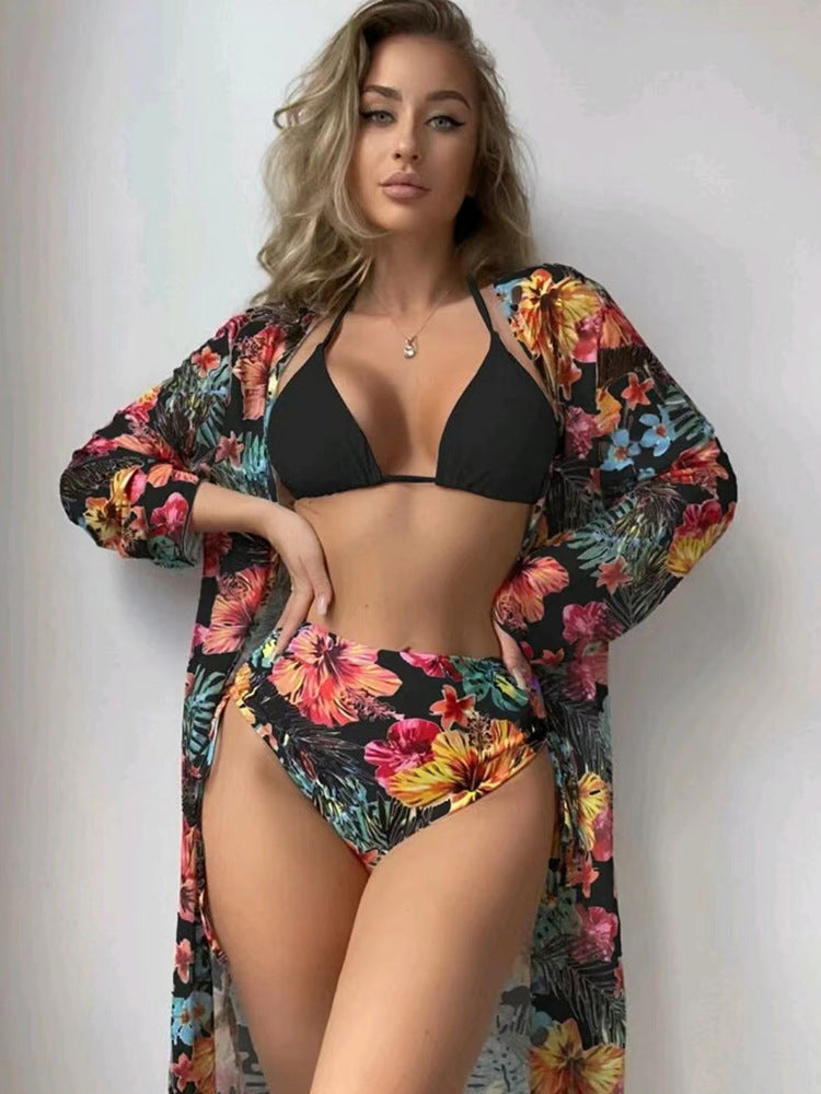 Damen Bikiniset mit hohem Bund und floralem Überwurf Echo Archiv