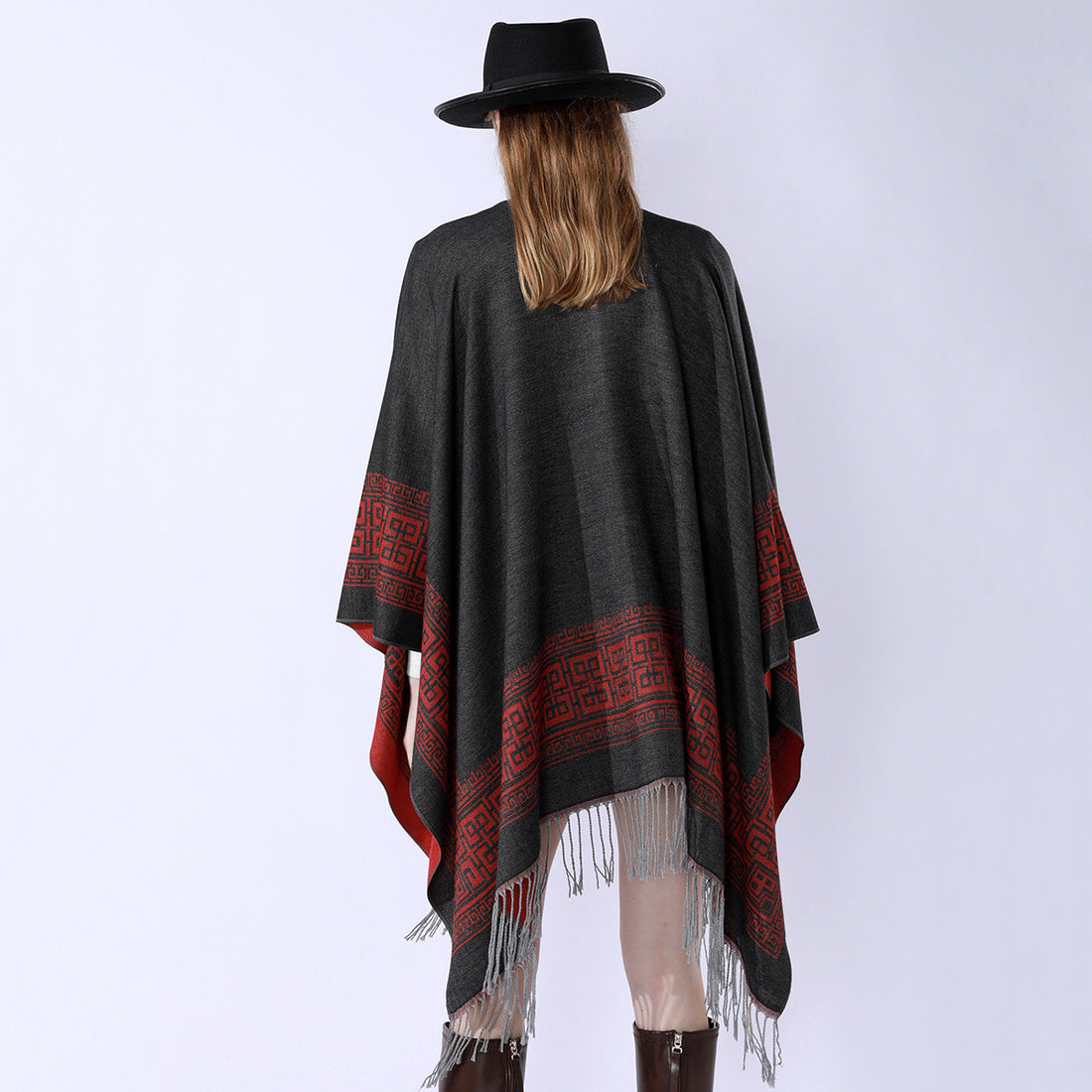 Damen Reversibler Wollmix‑Überwurf im Kimono‑Fall mit ornamentaler Bordüre und Zierfransen – Célinea