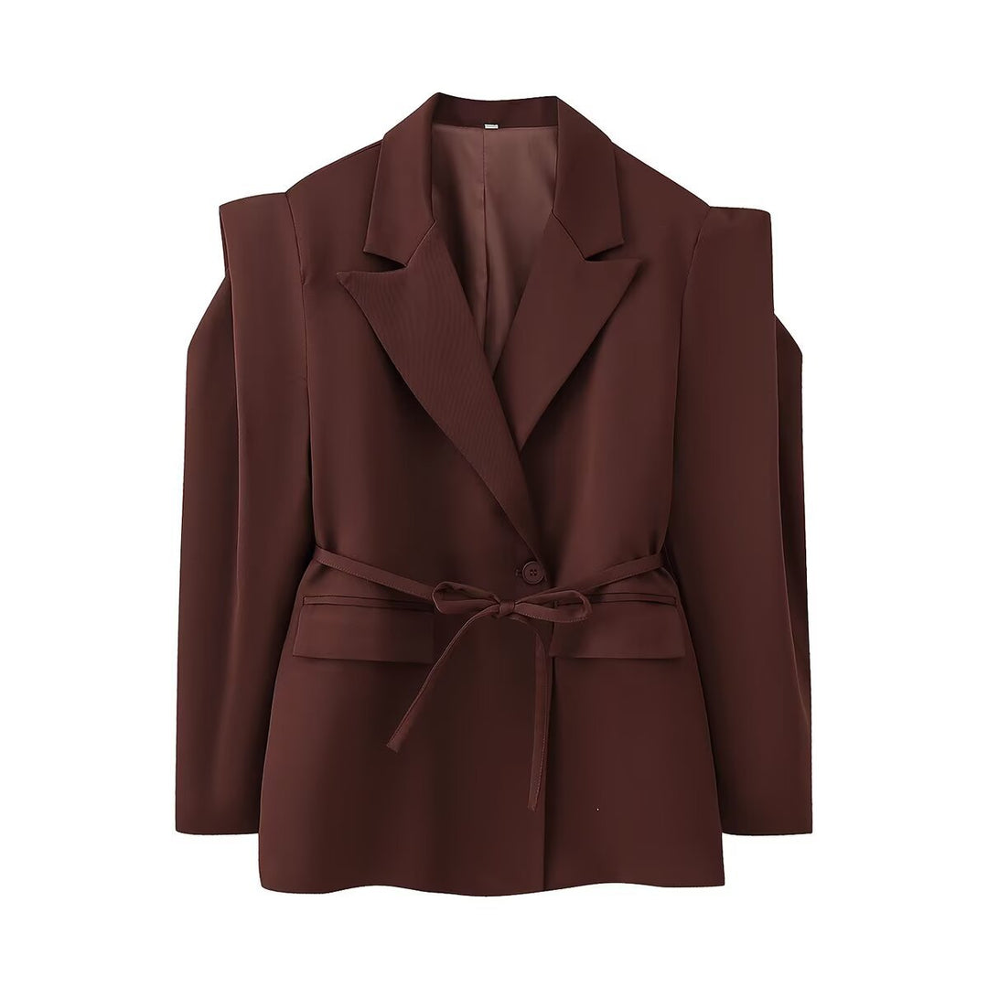 Damen Blazer mit Cut-Out‑Schultern, Taillengürtel und Pattentaschen Echoarchiv