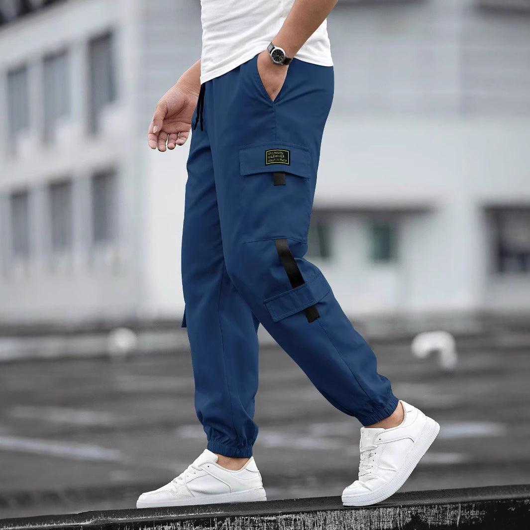 Herren Cargo-Hose mit funktionalen Taschen und elastischem Bund Echoarchiv