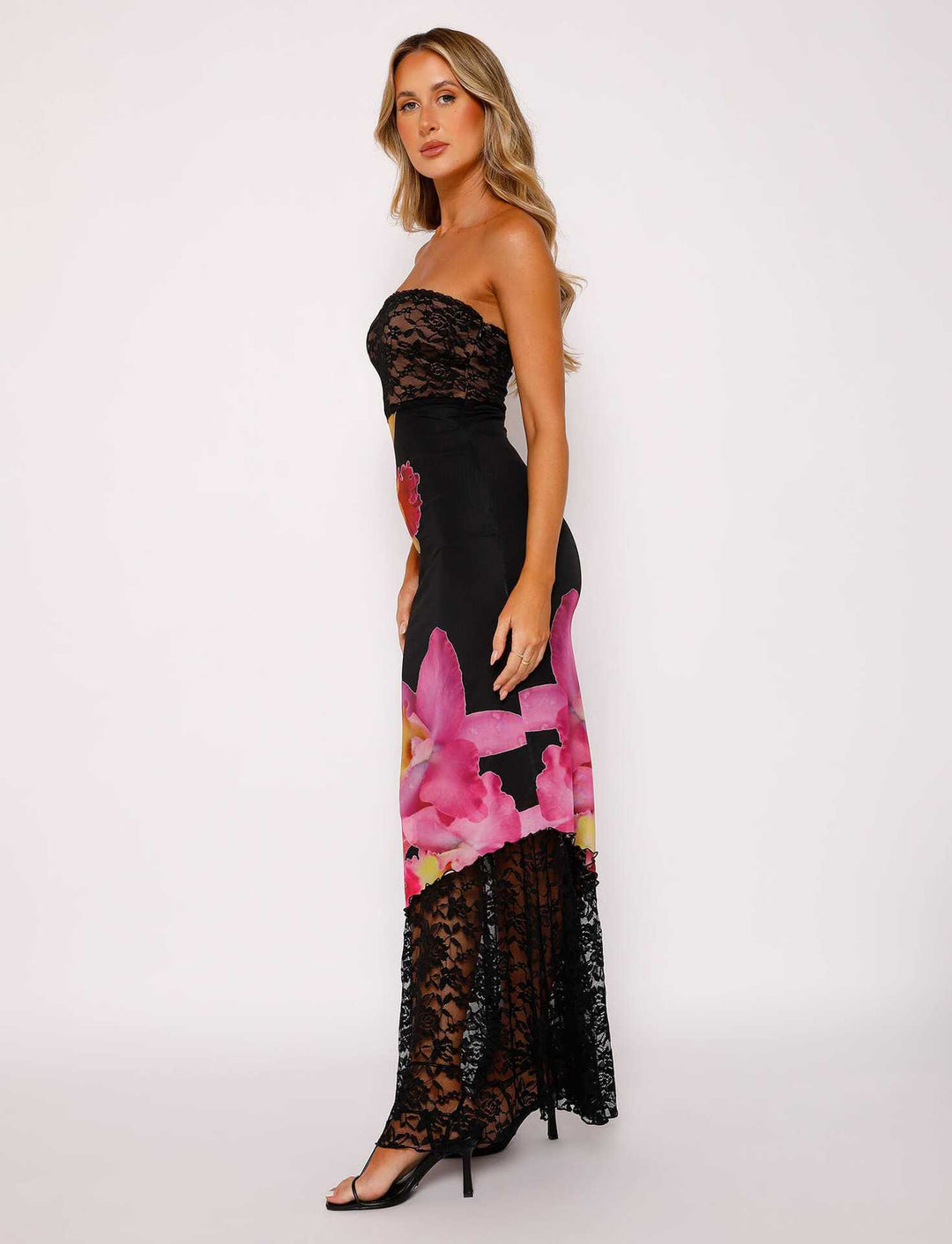 Damen Off-Shoulder Spitzenkleid mit Floral-Akzenten und transparentem Unterstoff Echo Archiv