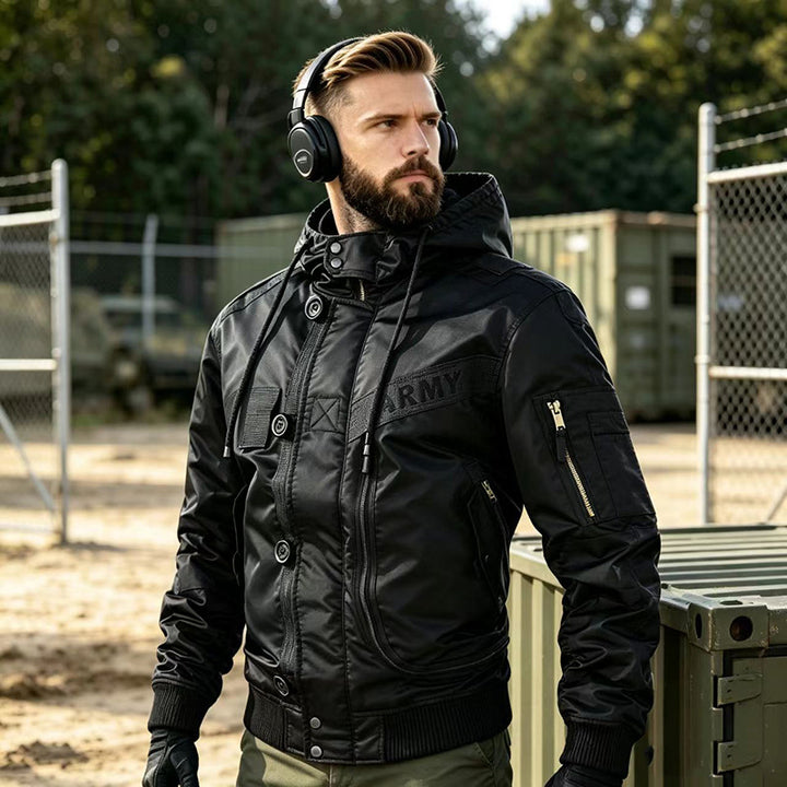 Herren Militärinspirierte Kapuzen-Bomberjacke mit Utility-Taschen Echo Archiv