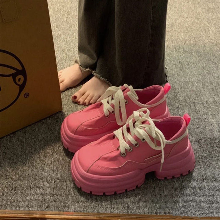 Damen Sneakers mit futuristischem Design und dämpfender Komfortsohle Echo Archiv