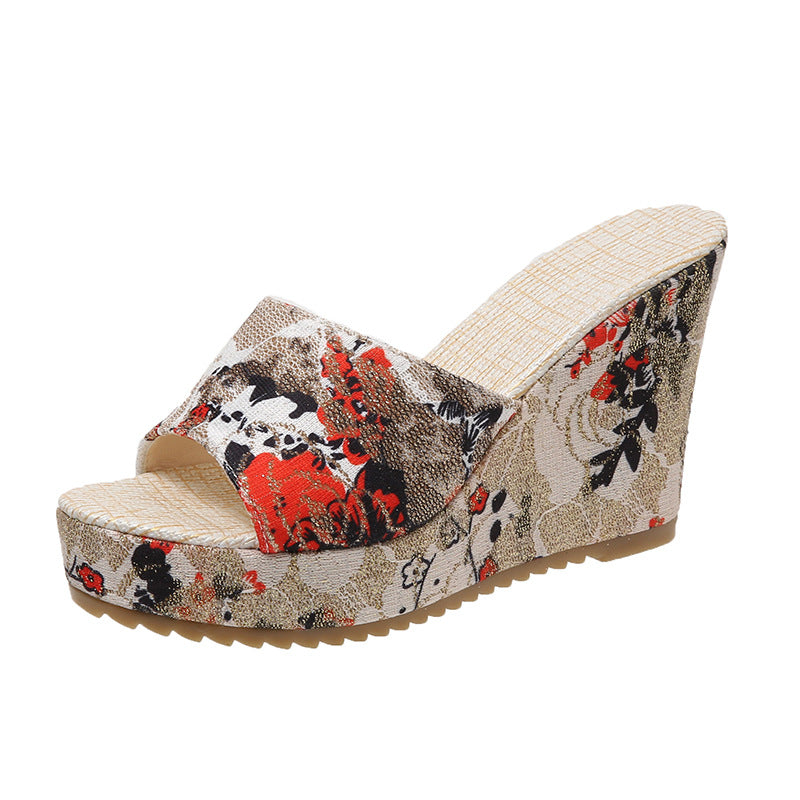 Damen nan Keilabsatzpantolette mit floralem Jacquardstoff und Plateau Echo Archiv