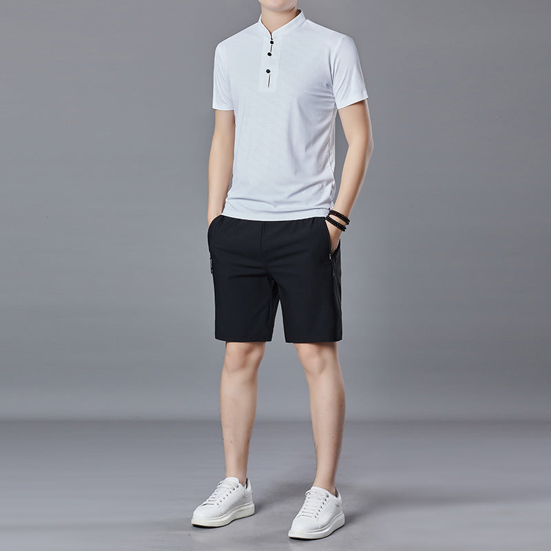 Herren Poloshirt mit kurzem Kragen und lässigen Shorts Echoarchiv