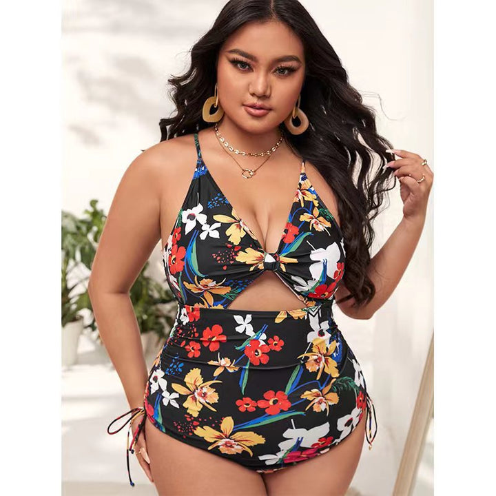 Damen Einteiler Badeanzug mit modischem Cut-Out und buntem geometrischem Design Echo Archiv
