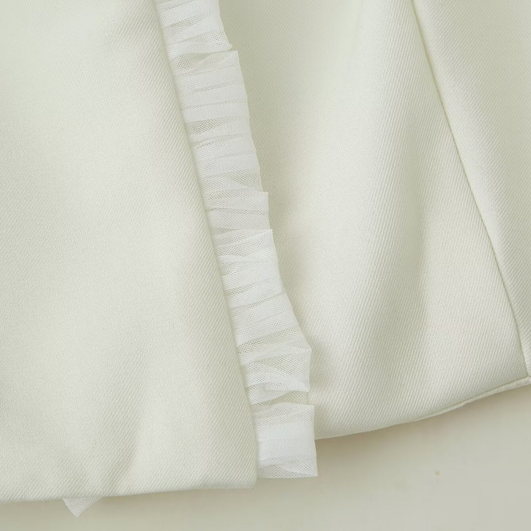 Damen Kurz-Bolerojacke mit Rüschensaum und Plissée‑Manschetten Echoarchiv