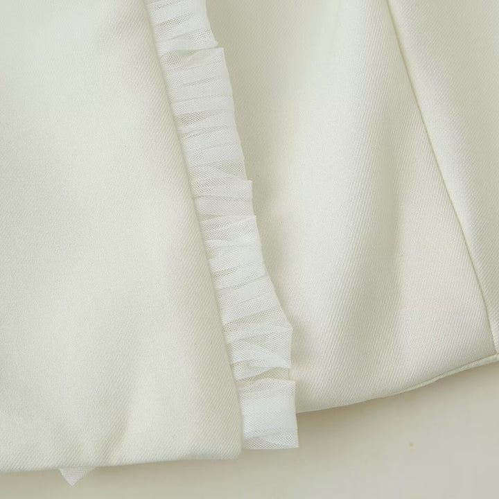 Damen Kurz-Bolerojacke mit Rüschensaum und Plissée‑Manschetten Echoarchiv