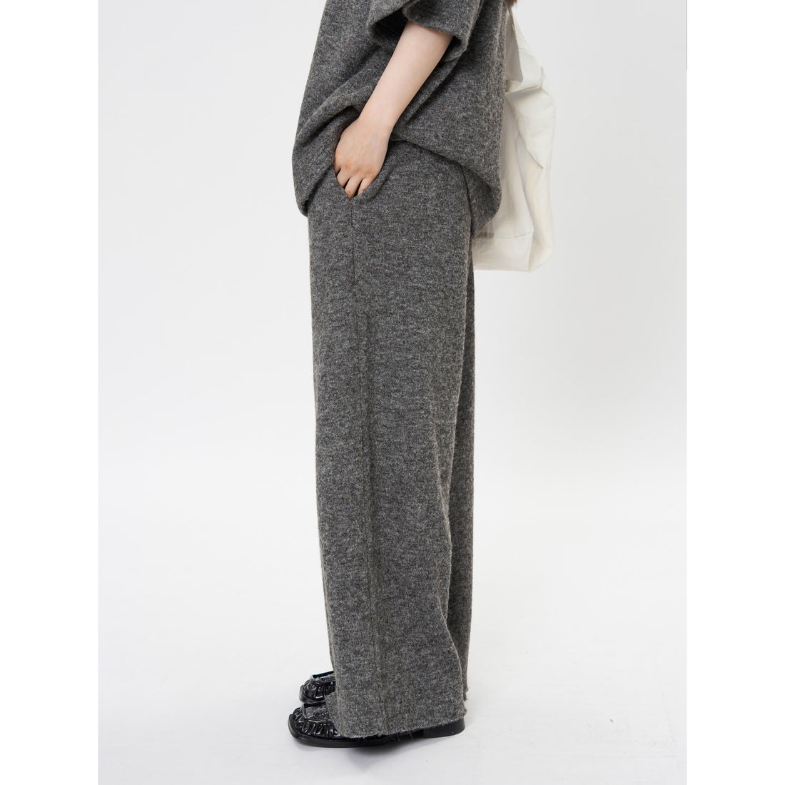 Damen Oversize Strick-Set mit kastigem Kurzarm-Pullover und weitem High‑Waist Palazzohose Echoarchiv