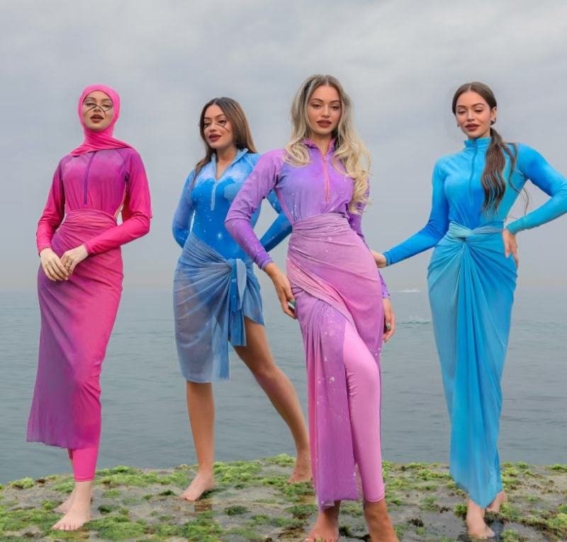 Damen Modischer Schwimmanzug mit Hijab Echo Archiv