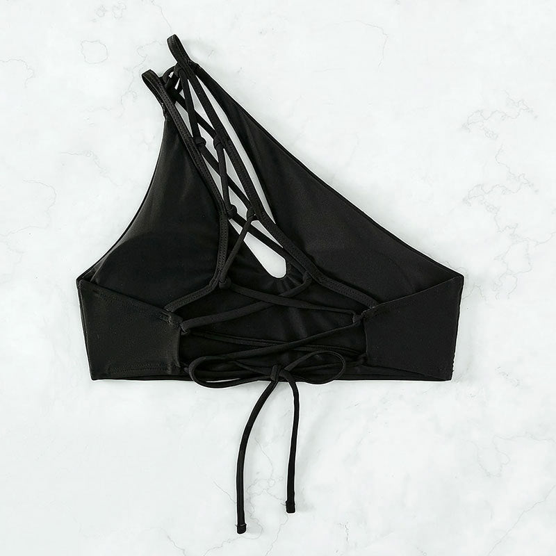 Damen Cropped Badeoberteil mit asymmetrischem Design und elegantem Cut-Out Echo Archiv