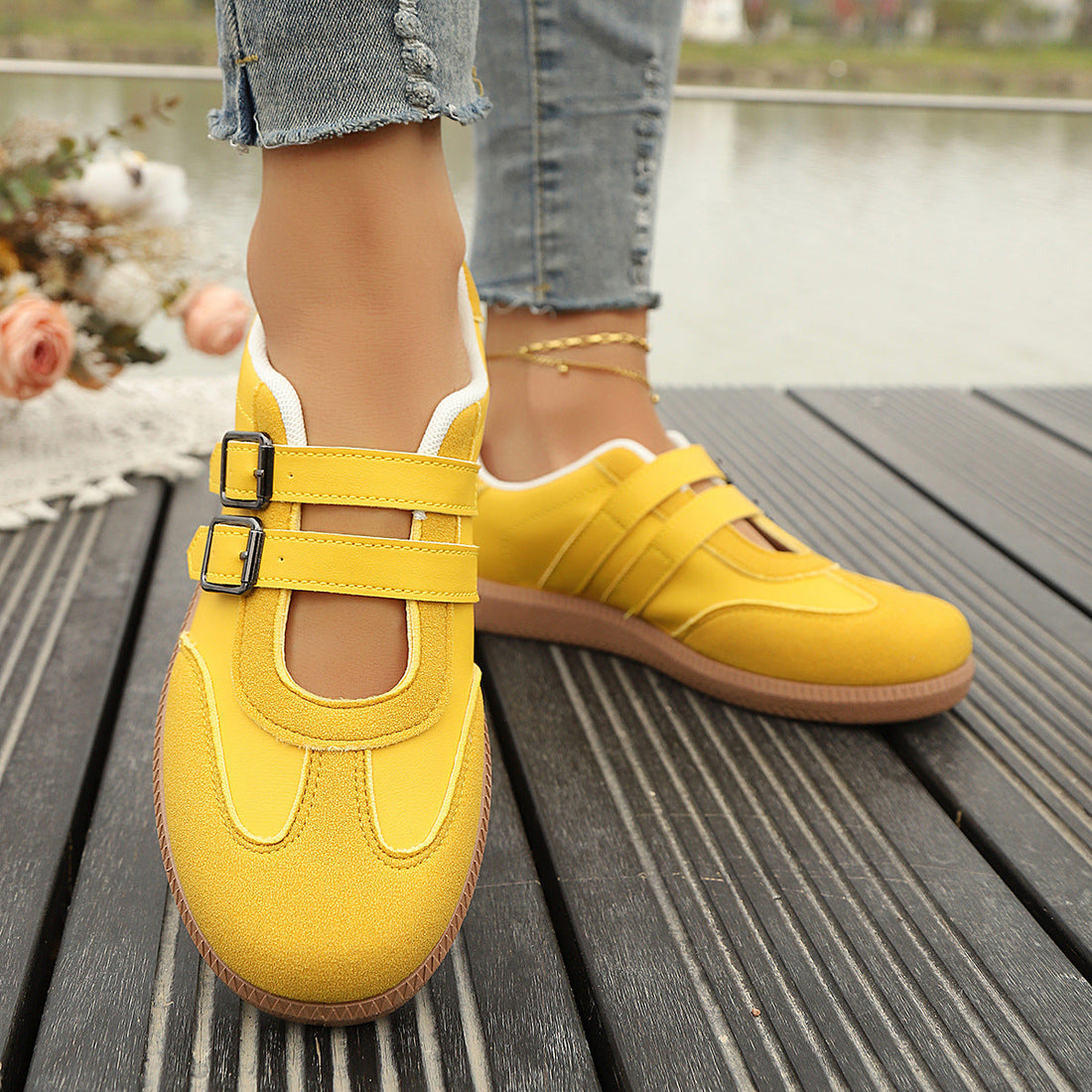 Damen Komfortable Sneakers mit doppeltem Klettverschluss – Névara